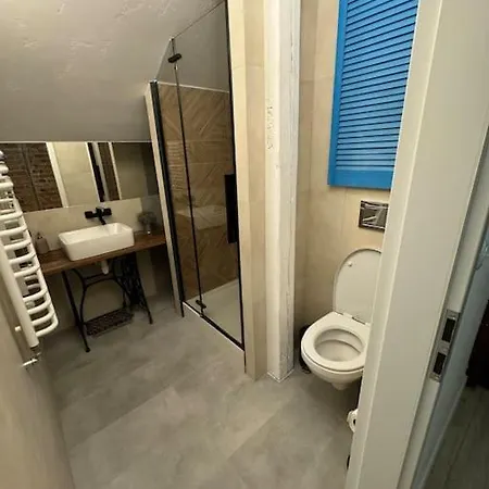 Chillout 4 Bedrooms Apartmán *