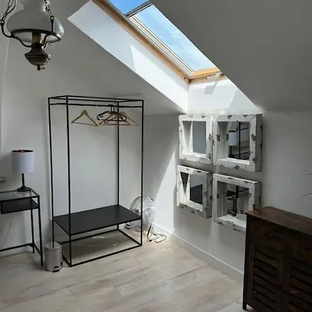 Lägenhet Chillout 4 Bedrooms Warszawa