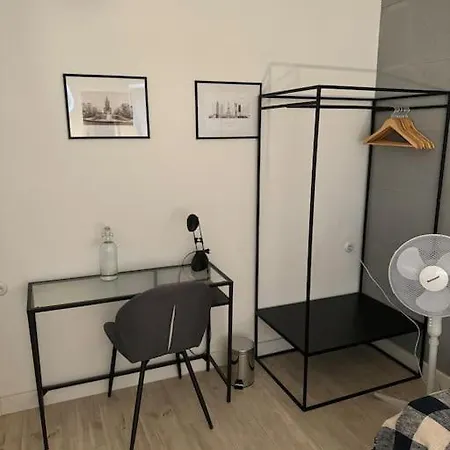 Apartment Chillout 4 Bedrooms Warsaw