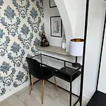 Chillout 4 Bedrooms Apartment